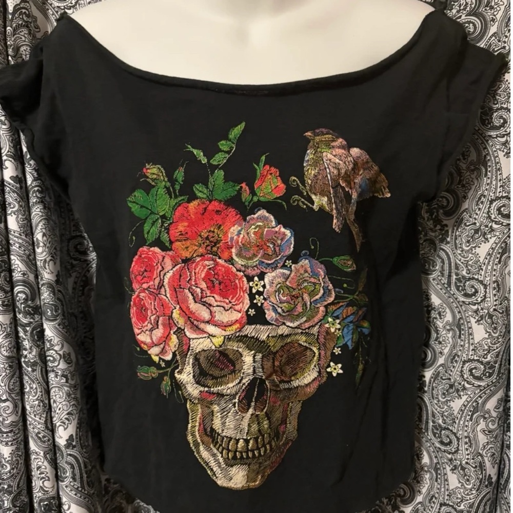 Edgy Black Floral Skull Graphic Tee
